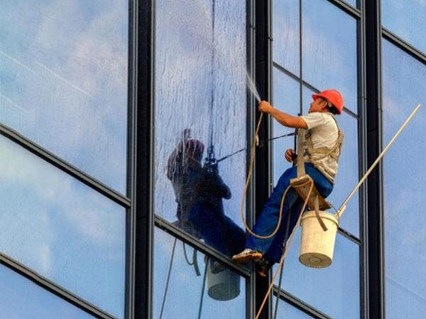 外墻清洗后如何保持其長效清潔？